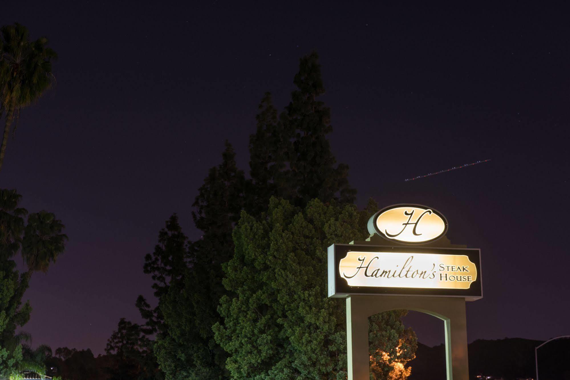 Vanllee Hotel Covina Esterno foto